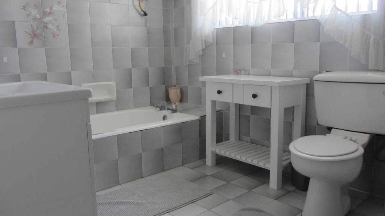 Swem Jannie Apartment Струисбай Екстериор снимка