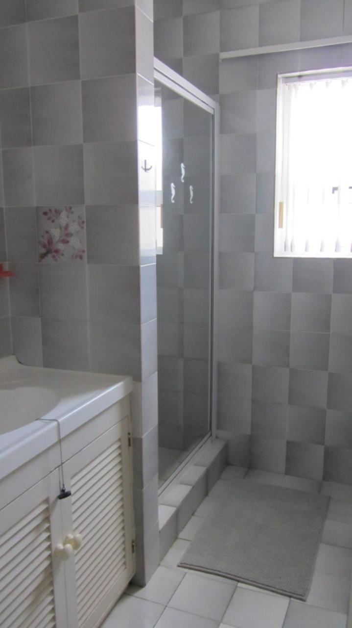 Swem Jannie Apartment Струисбай Екстериор снимка